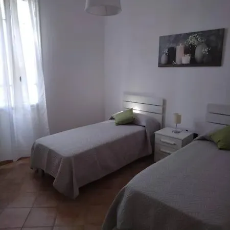 Casa Sveva, A Pochi Passi Dalle Spiagge E Dal Centro Di Arma Di Taggia. Semesterbostad Arma di Taggia