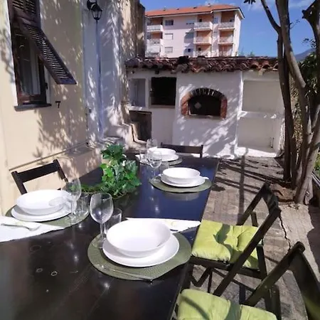 Casa Sveva, A Pochi Passi Dalle Spiagge E Dal Centro Di Arma Di Taggia. Semesterbostad *