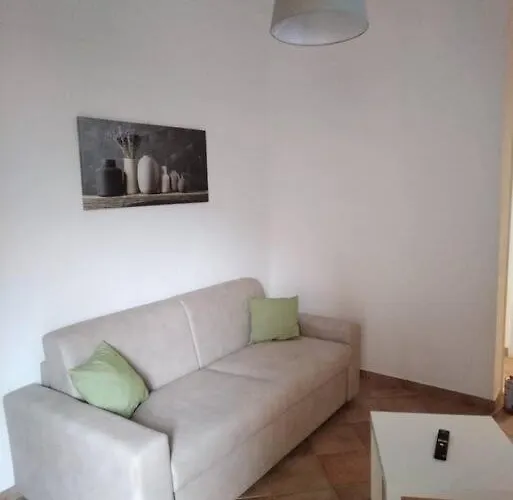 Holiday home Casa Sveva, A Pochi Passi Dalle Spiagge E Dal Centro Di Arma Di Taggia.